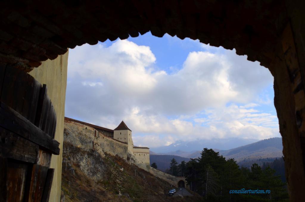 Rosenville Rîşnov Buitenkant foto